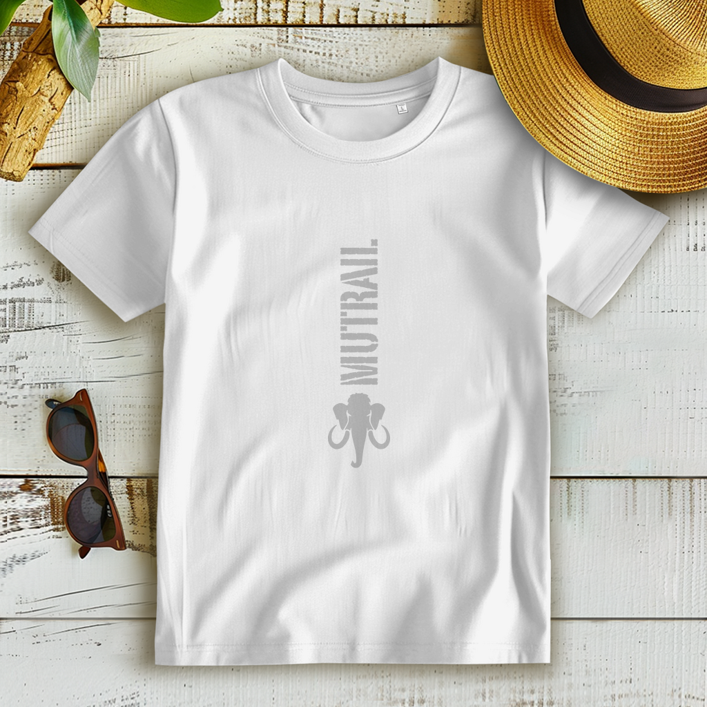 MUTRAIL™ Damen Bio T-Shirt in Weiß – nachhaltige Mode mit schmalem Kragen und Core Line Design