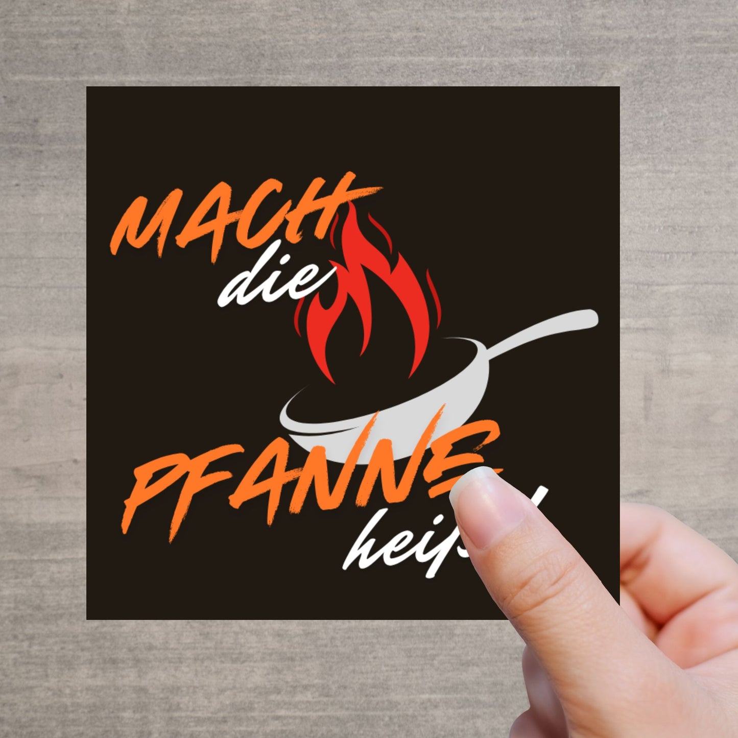 Lustiger Sticker mit Pfanne und Flammen – Mach die Pfanne heiß – für Ballermann, Party & Oktoberfest“