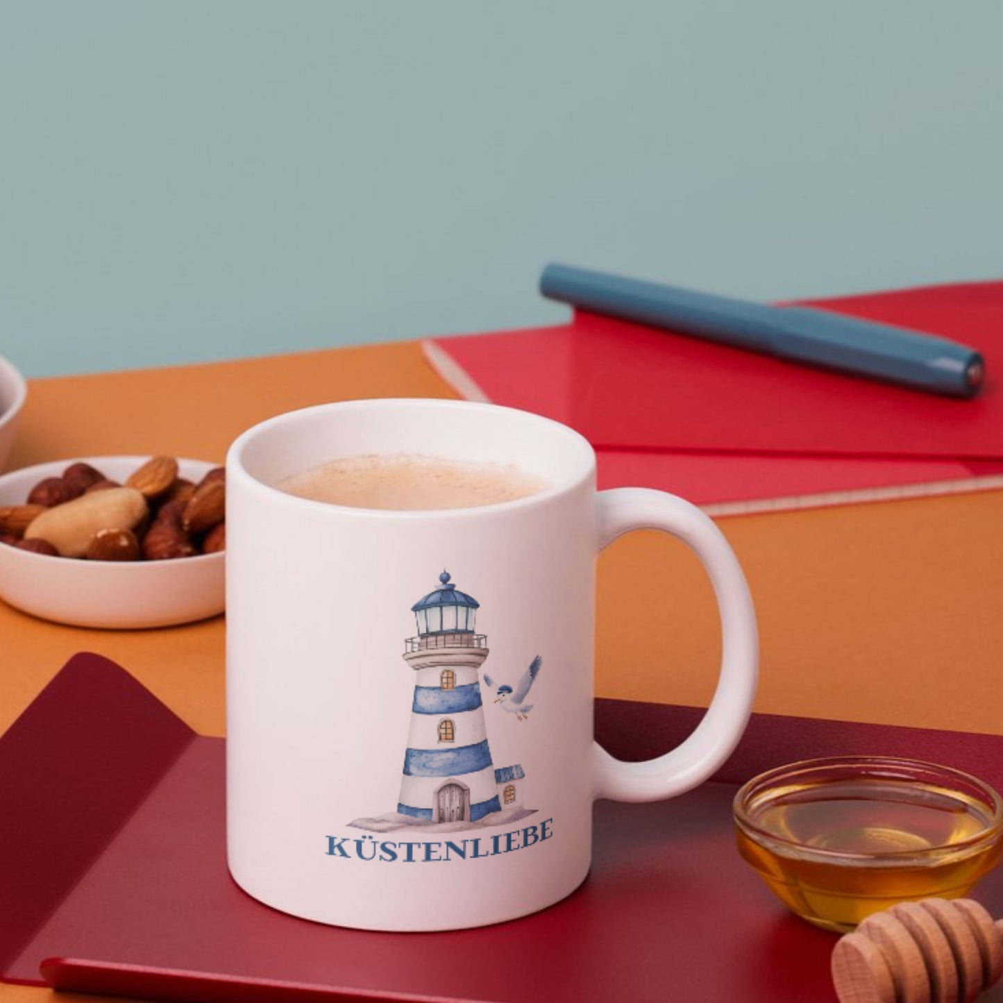 Tasse Küstenliebe mit Leuchtturm